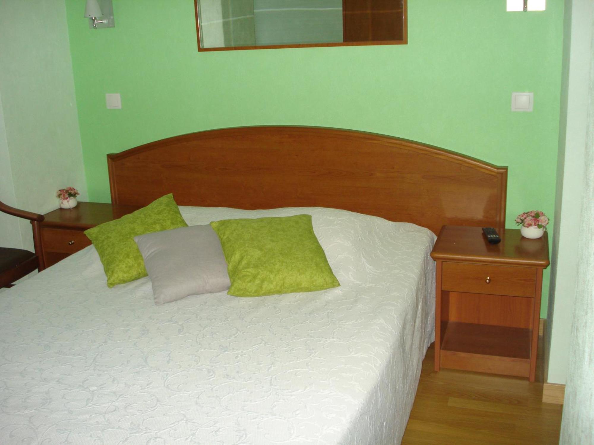 Chambres D'Hotes La Chaumiere Arcy-sur-Cure Kültér fotó